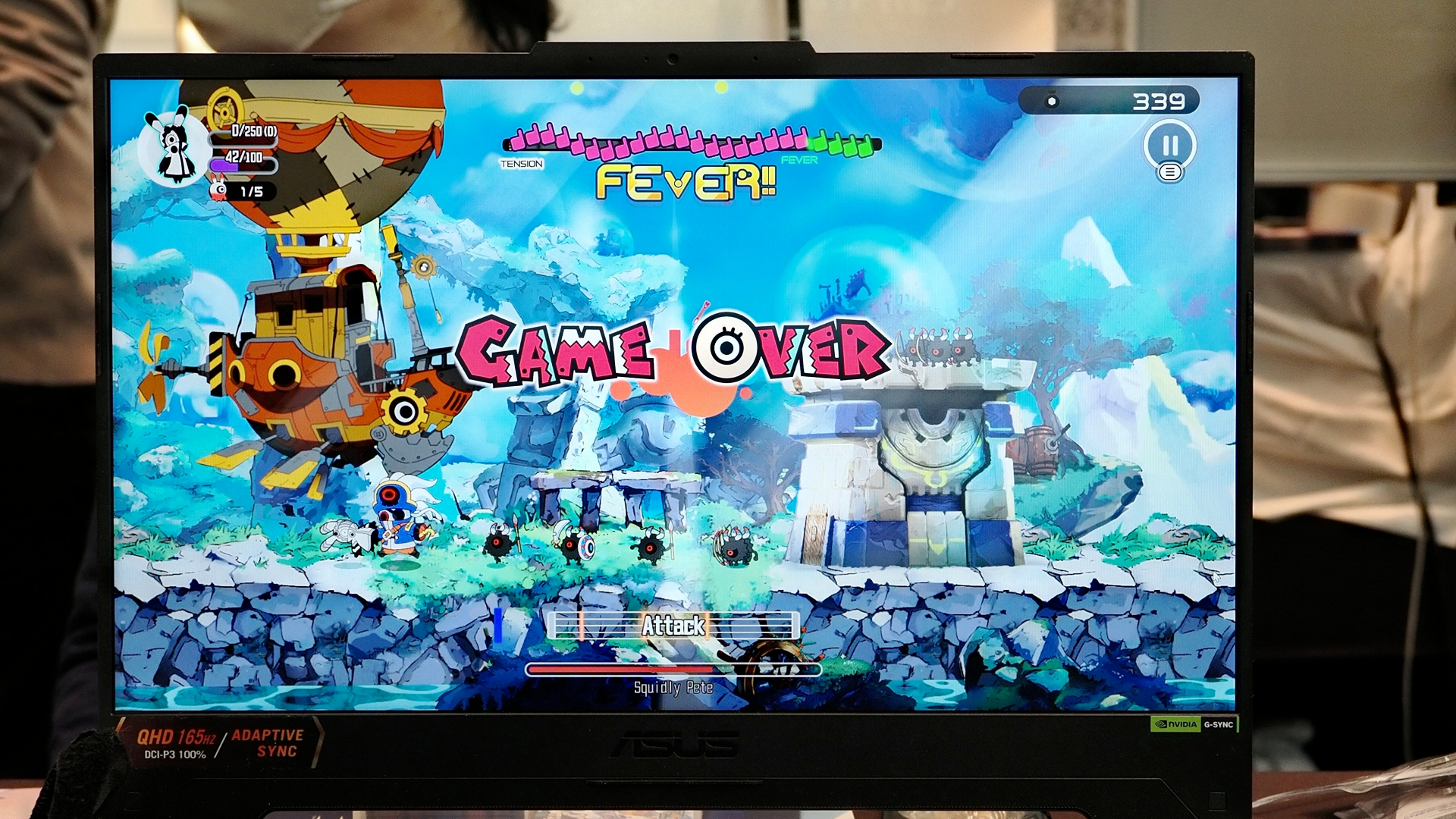 リズムゲームは「PATAPON」らしさを感じるが、プレーヤーキャラクターの操作も必要