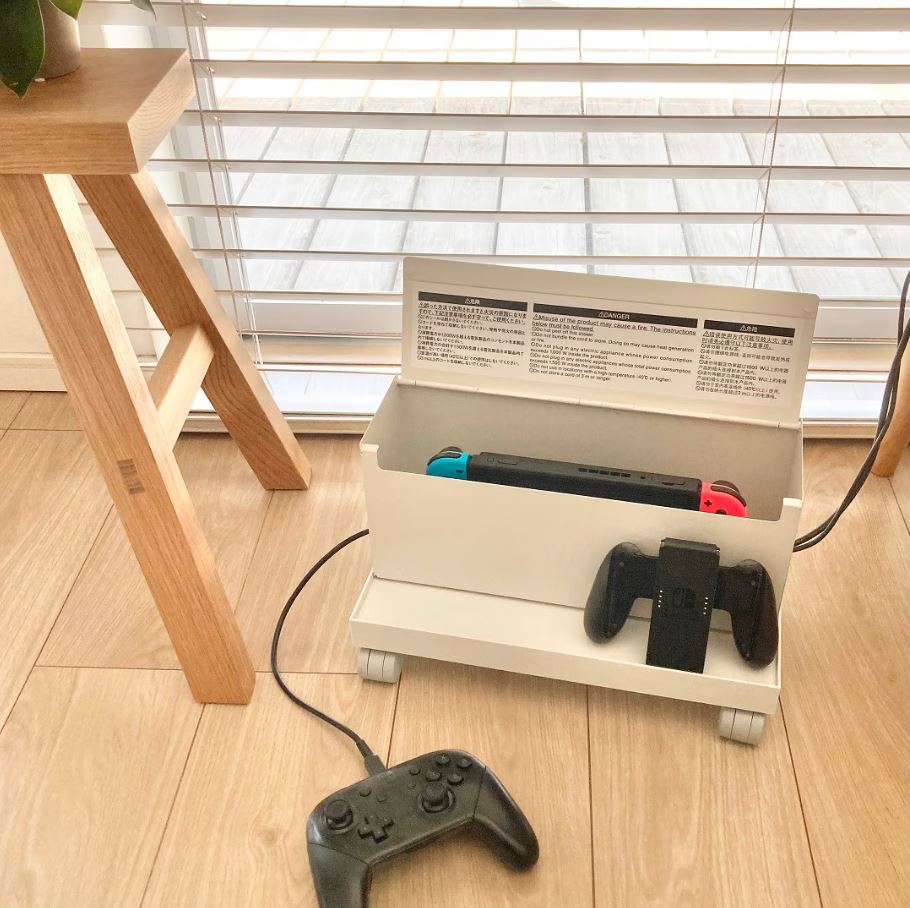 「スチールタップ収納箱フラップ式・ホワイトグレー」