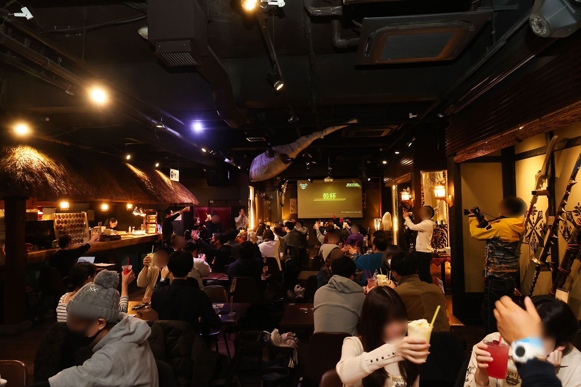 乾杯でイベントが本格的に幕開け