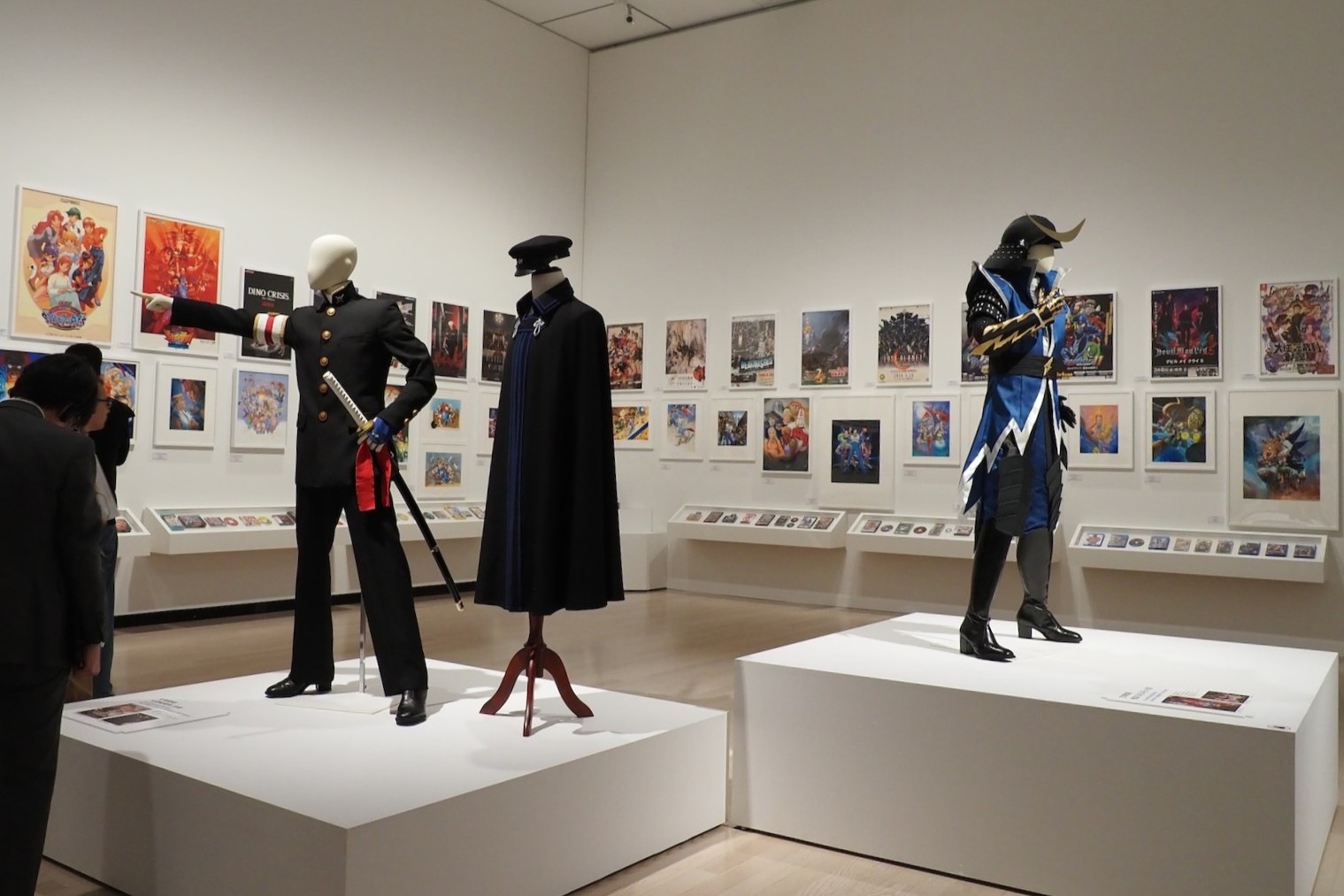 キャラクター衣装の展示も