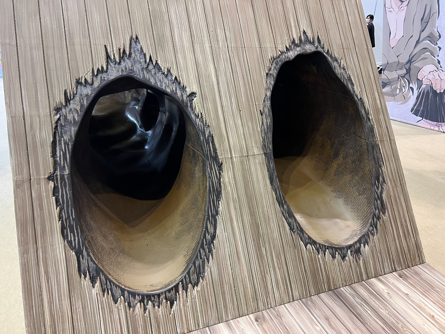 ビーム砲撃てそうな穴から侵入するぞ！