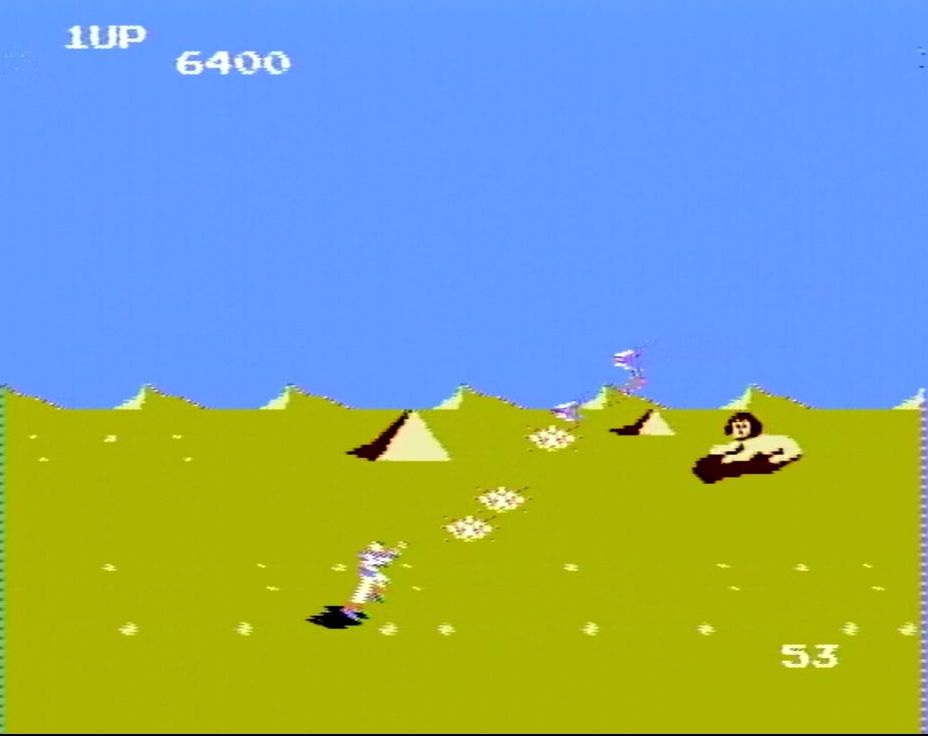 連射はできないが、敵や敵弾を貫通する強力なビッグバン