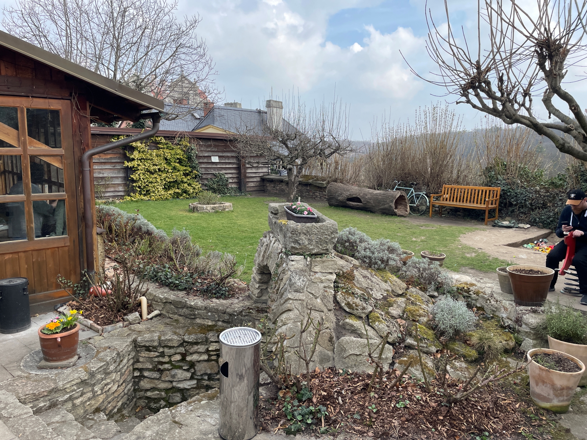 中庭付きのレストランだった