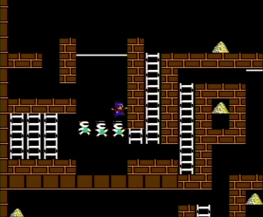 1面は開始直後、落下する3体の敵ロボットの頭上に乗り、反対側にあるハシゴにつかまることがクリアの必須条件