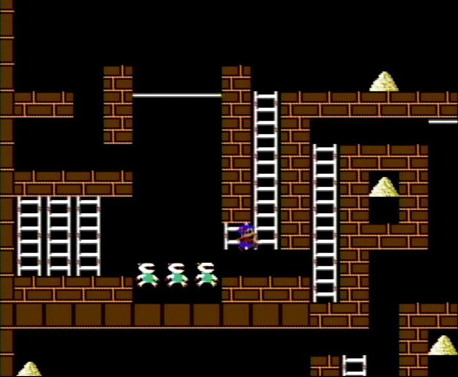 1面は開始直後、落下する3体の敵ロボットの頭上に乗り、反対側にあるハシゴにつかまることがクリアの必須条件