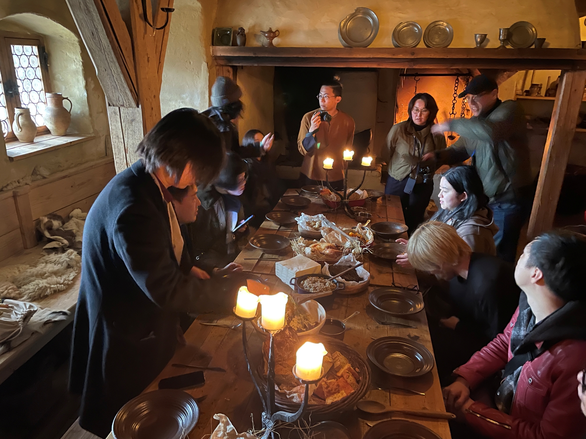 マレショフ砦での食事風景。控えめに言って最高のひとときを味わえた