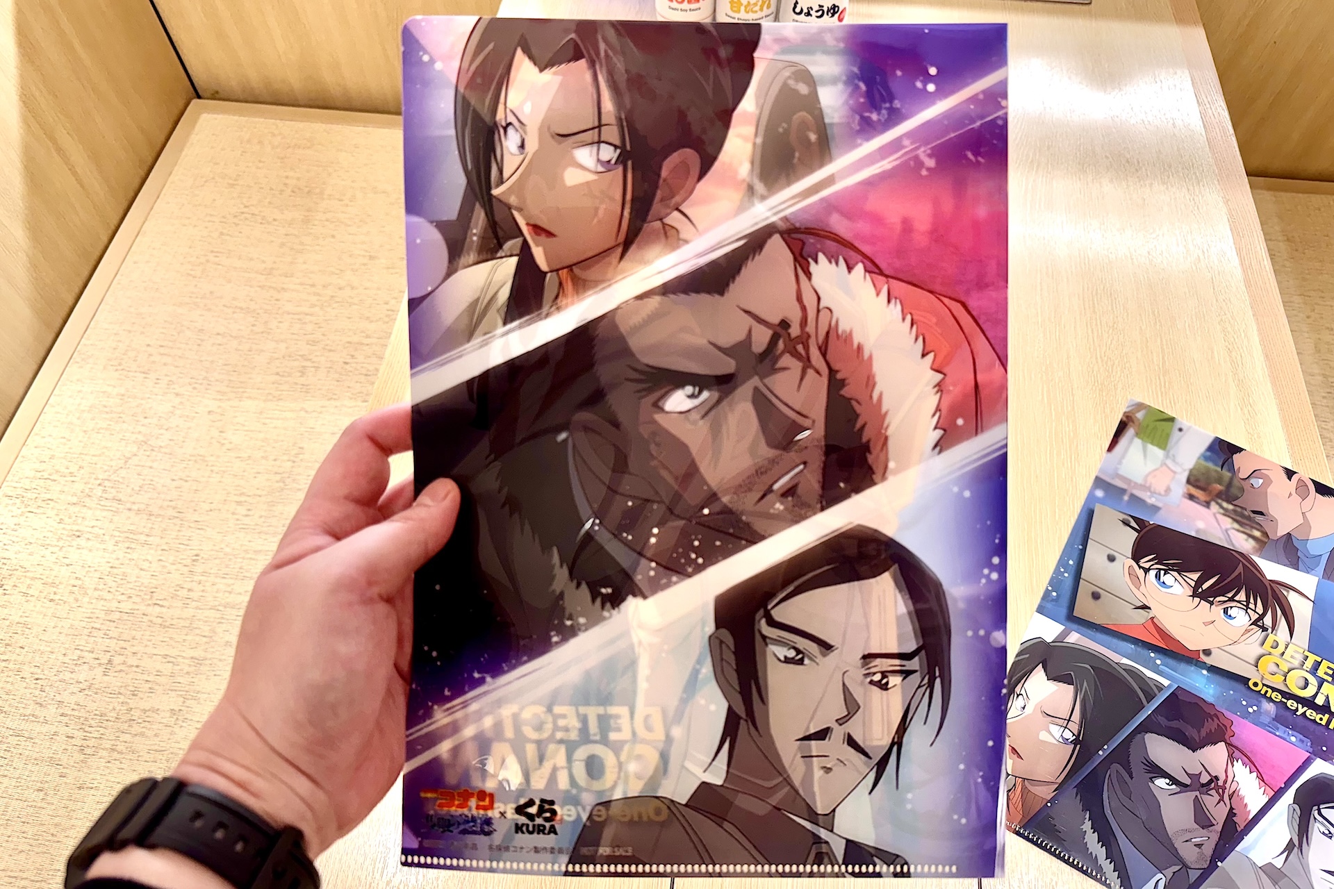 クリアファイルは全4種。それぞれ表と裏でデザインが異なる