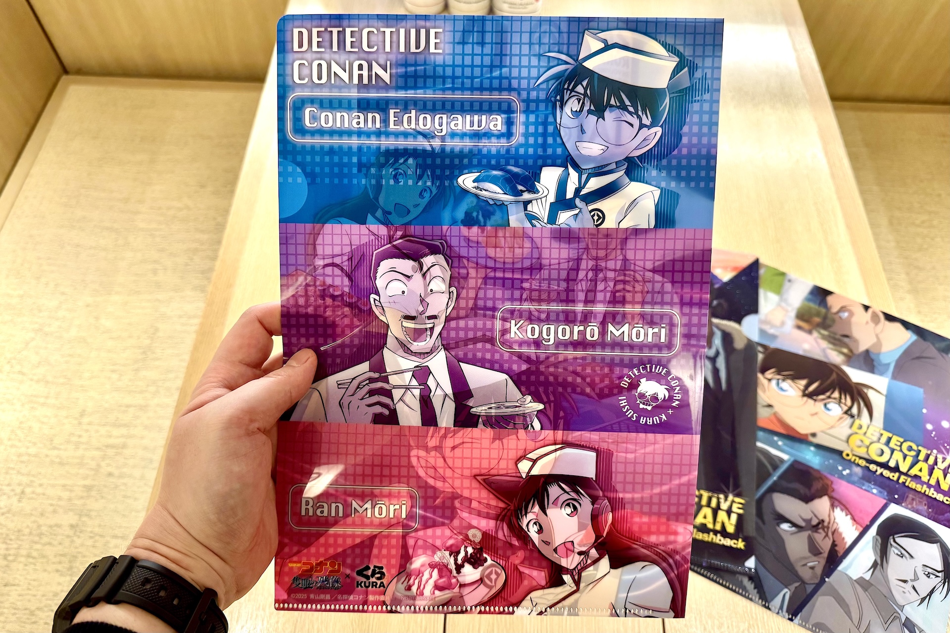 クリアファイルは全4種。それぞれ表と裏でデザインが異なる