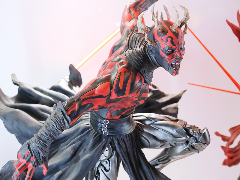 ショーケース越しでも分かる大迫力な「ダースモール」。サイズ感もかなり大きい