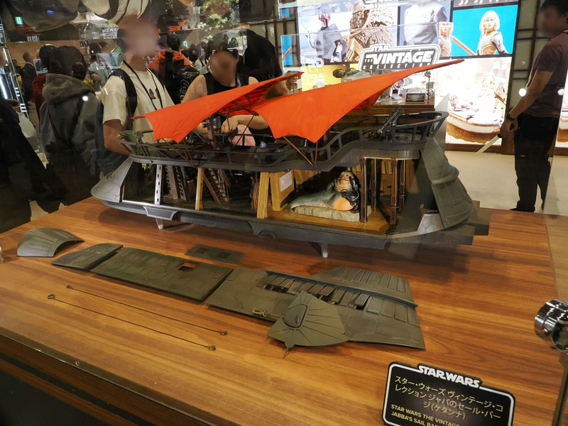 ハズブロ社のブースで見つけた「ジャバのセール・バージ」。トイにしてはデカい