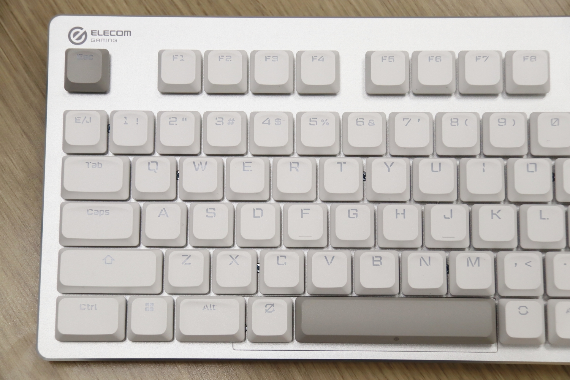 薄型キー＋ラビットトリガーという組み合わせが特徴