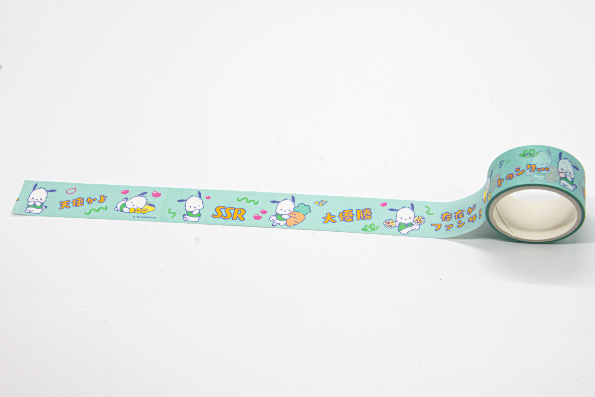 マスキングテープはポチャッコとシナモロール、本キャンペーンのオリジナルデザイン6パターンが詰め込まれたよくばりアイテム！