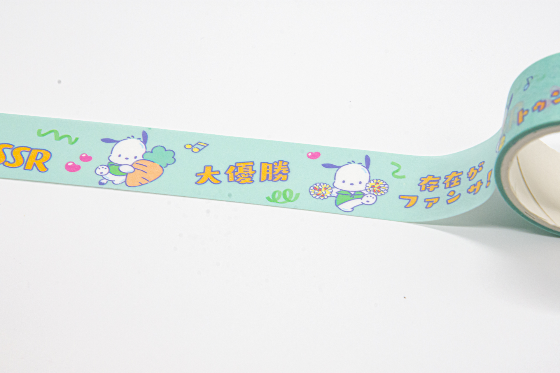 マスキングテープはポチャッコとシナモロール、本キャンペーンのオリジナルデザイン6パターンが詰め込まれたよくばりアイテム！