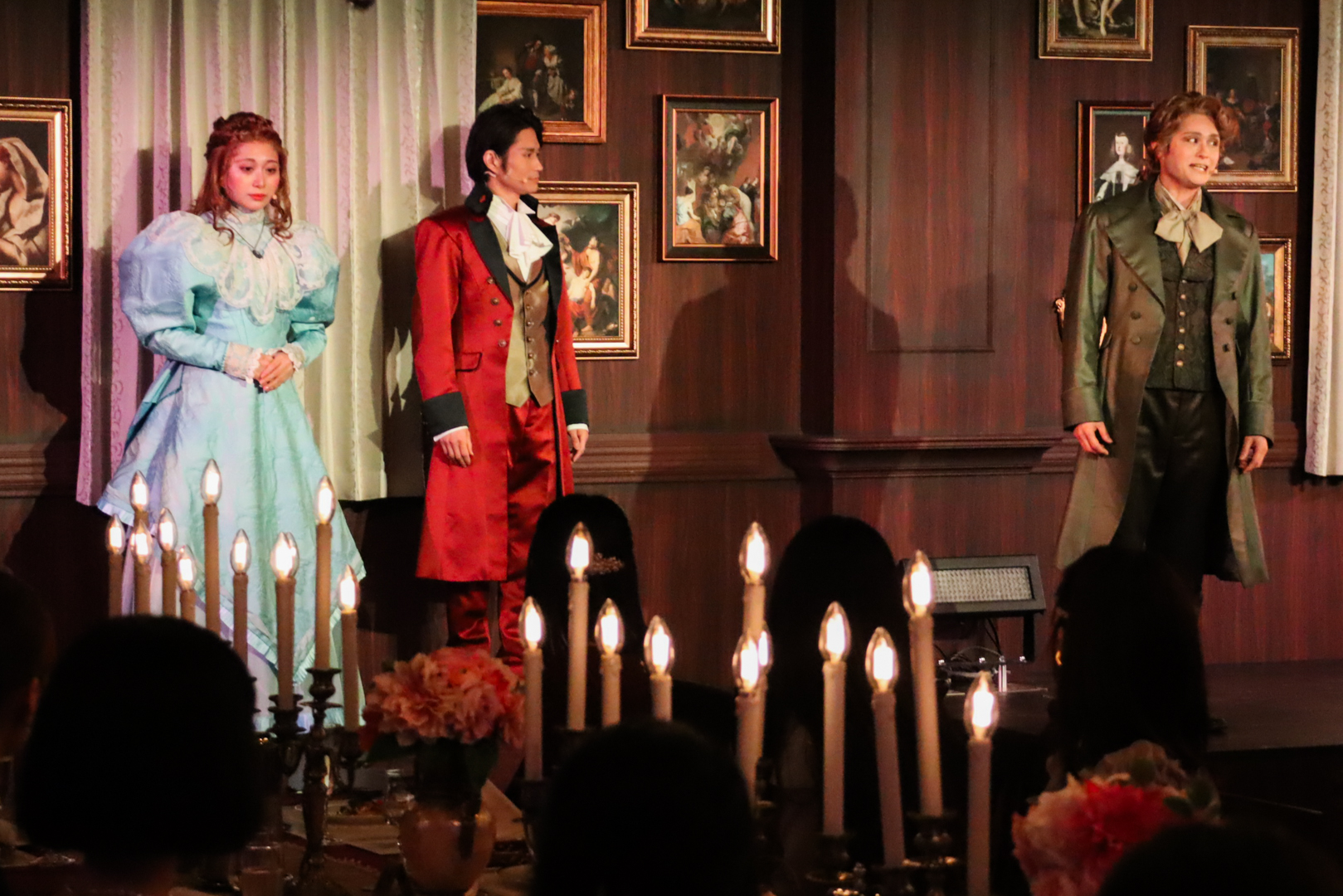 晩餐会は主賓の挨拶から始まる