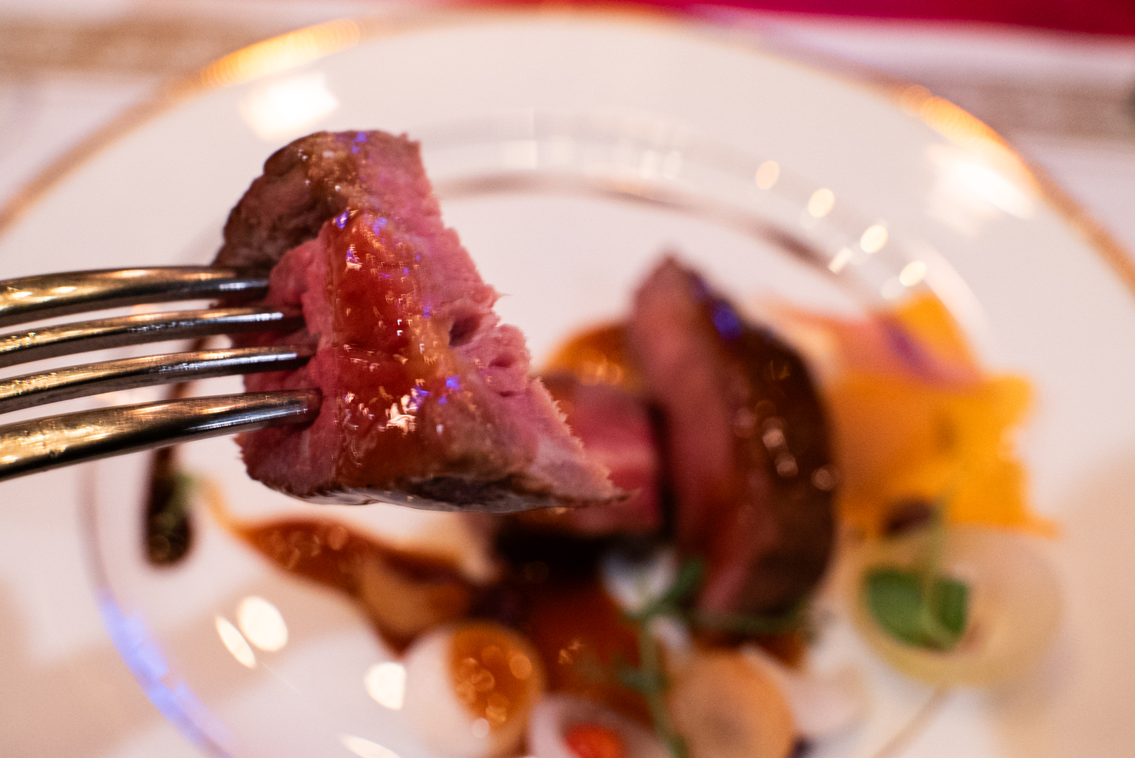 中身もレアでとてもジューシー