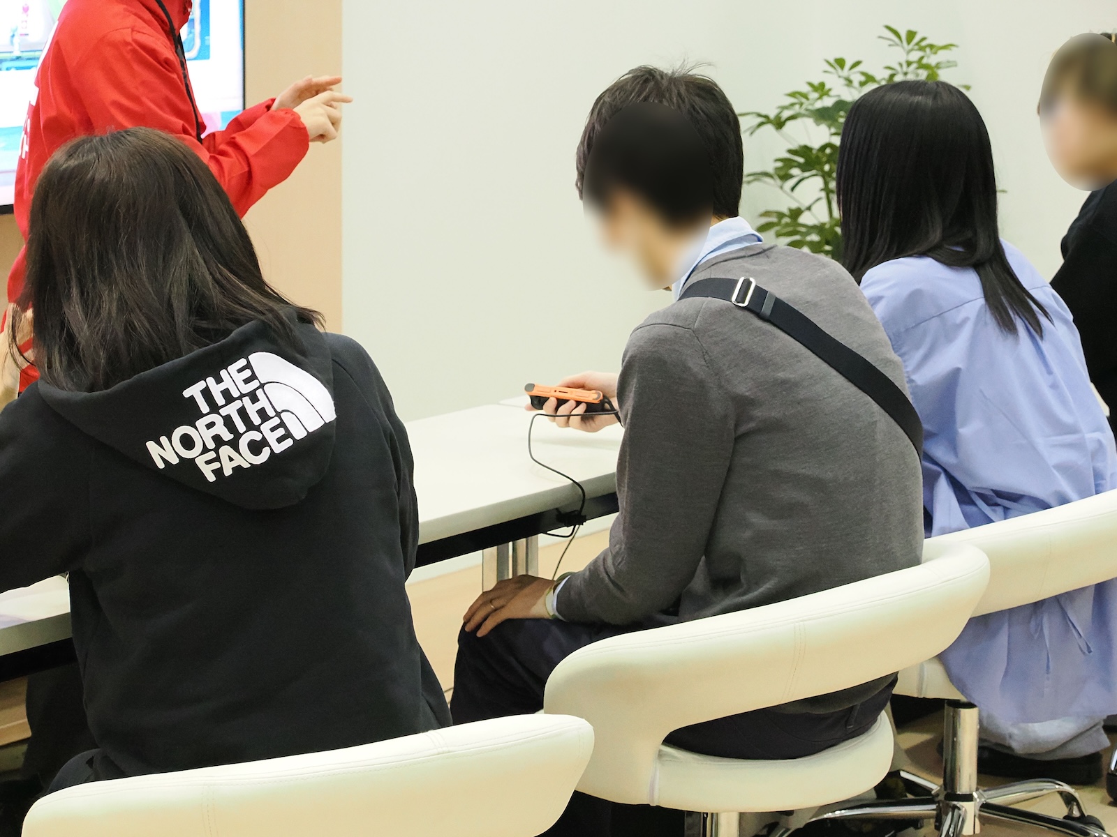 新しい「マウス」機能にみんな興味津々