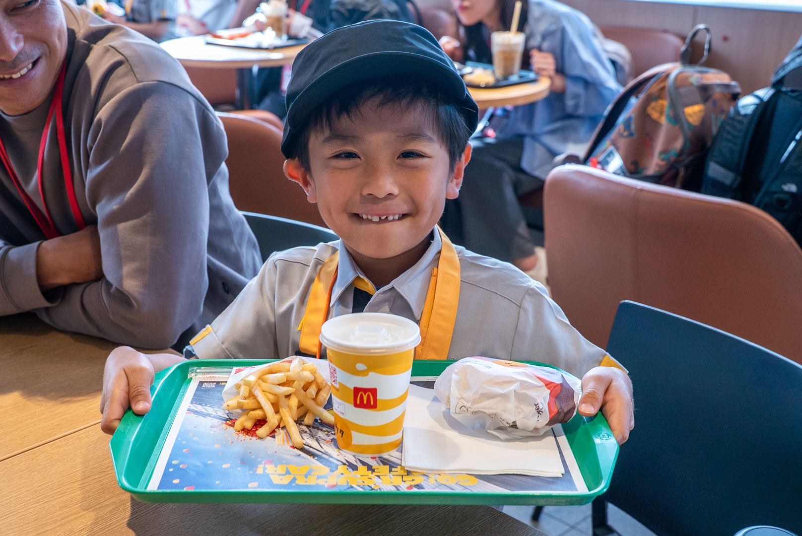 「これ見てよ！」って語りかけてくるような満面の笑み