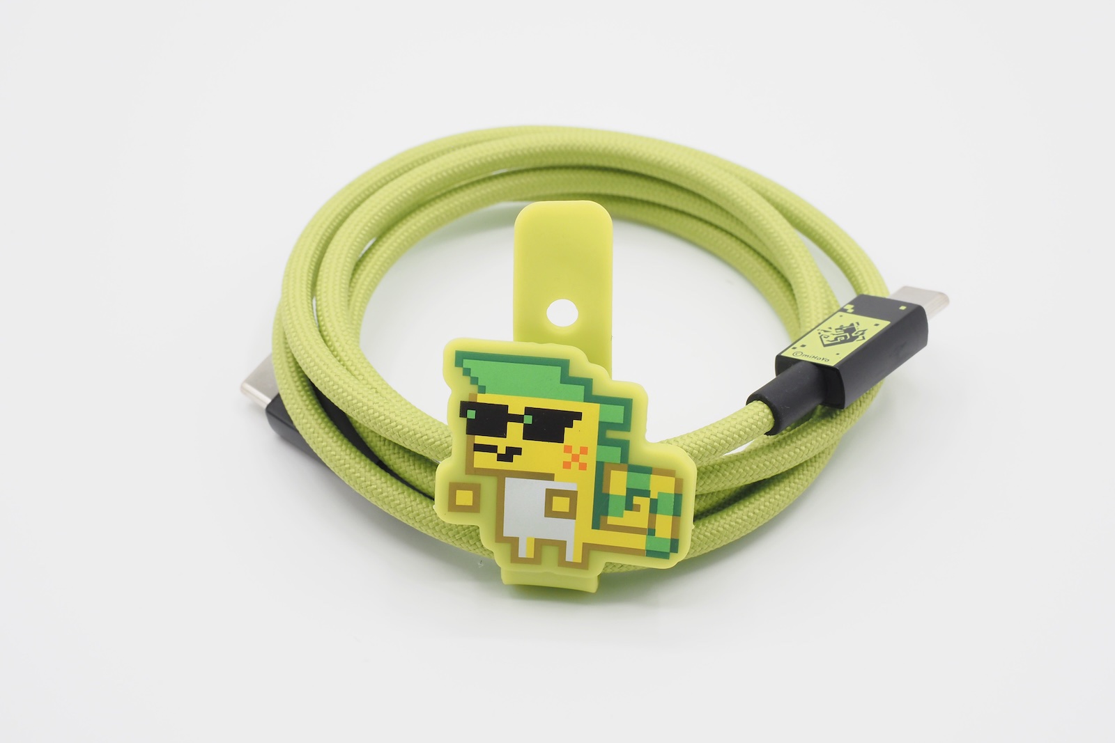 アハウのケーブルクリップが可愛いUSB-Cケーブル