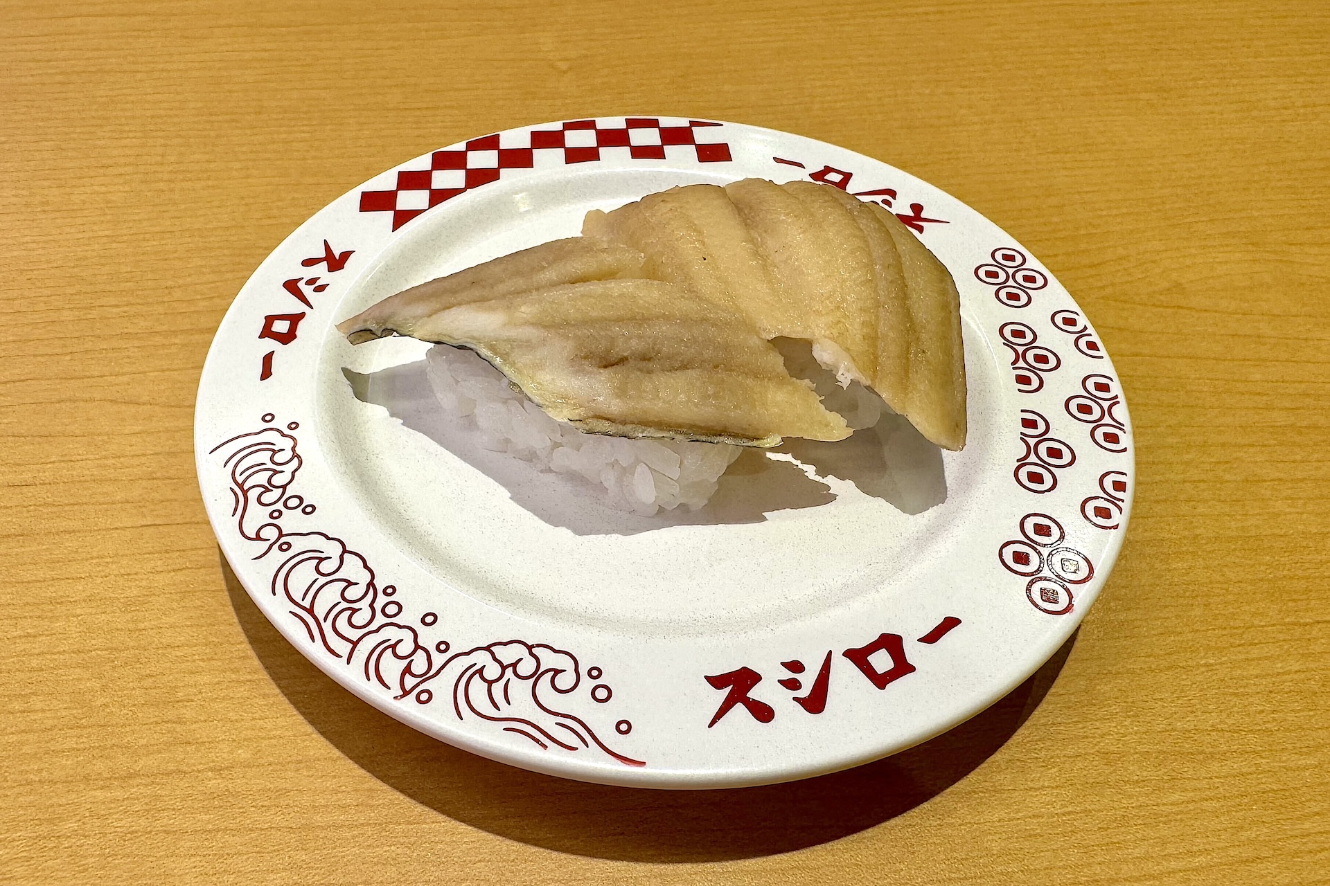 「上穴子+煮穴子」 180円〜 販売期間：4月30日〜5月11日 販売予定総数101万食