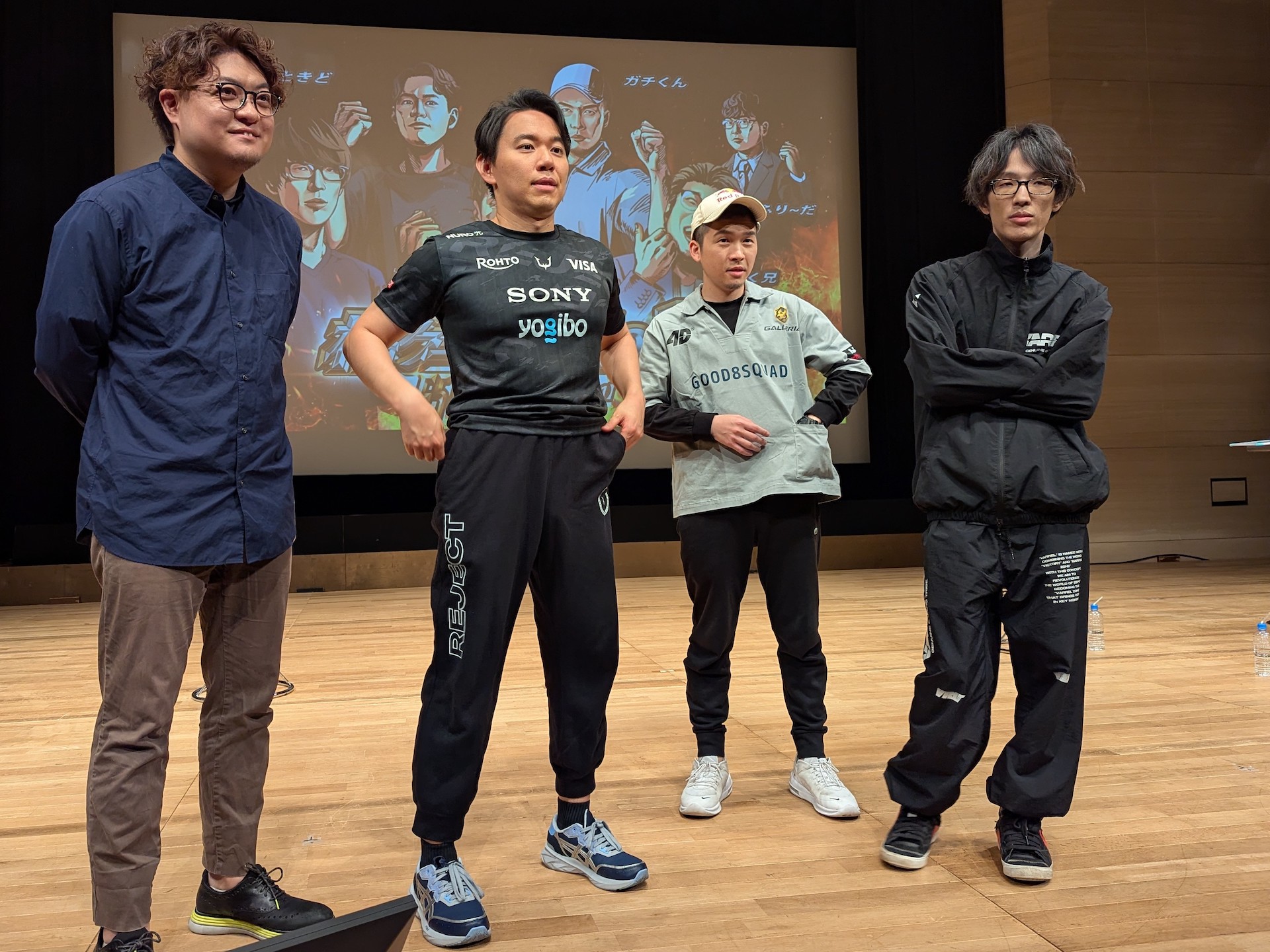 ステージ終了後のインタビューの様子