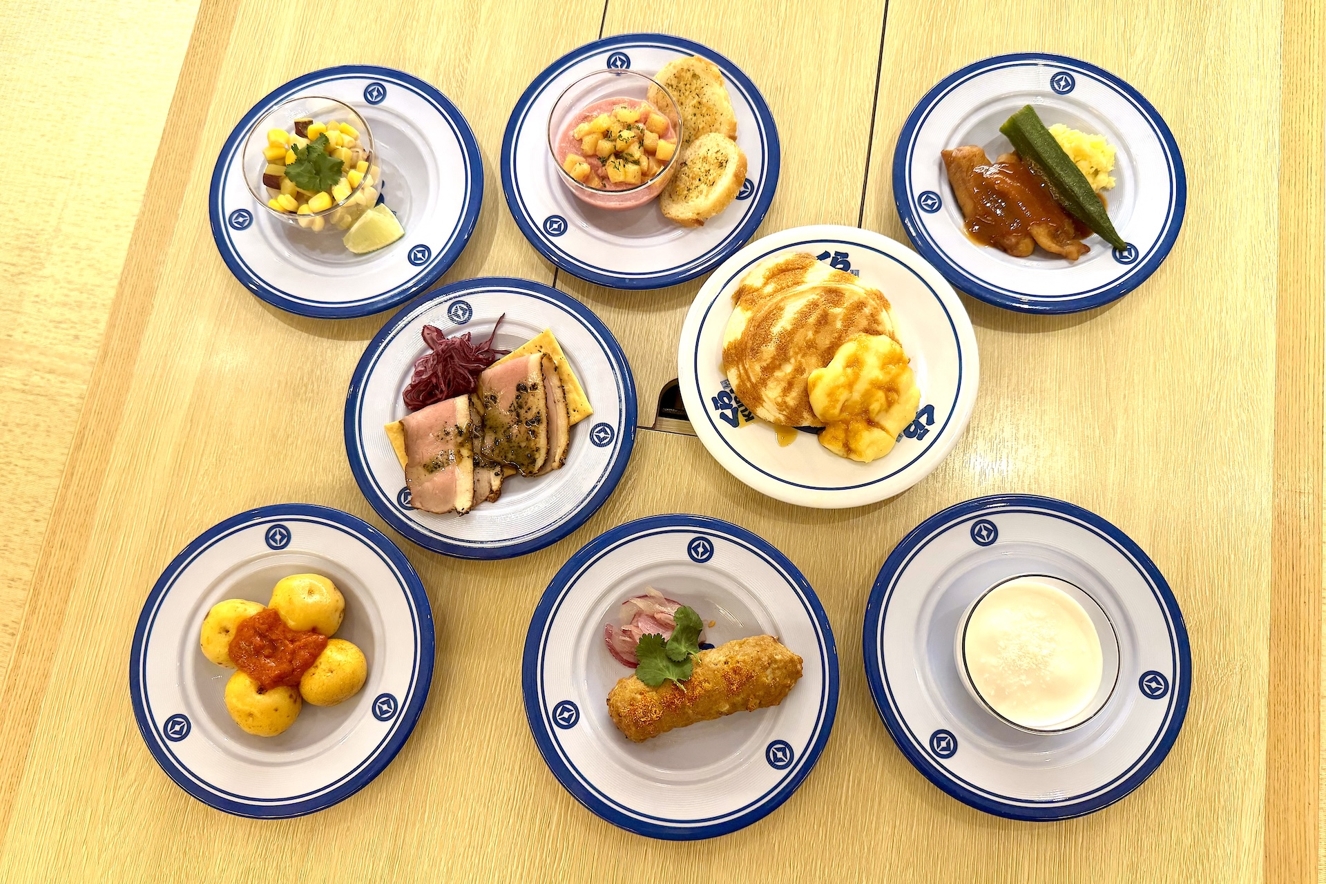 大阪・関西万博にちなんで販売されている期間限定メニュー。売れ筋商品が紹介された