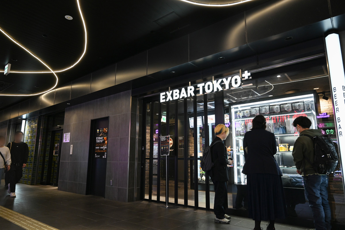 秋葉原駅東西連絡通路に完成