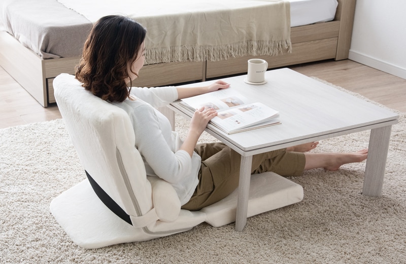 ふっくら座面で床でも使用できる