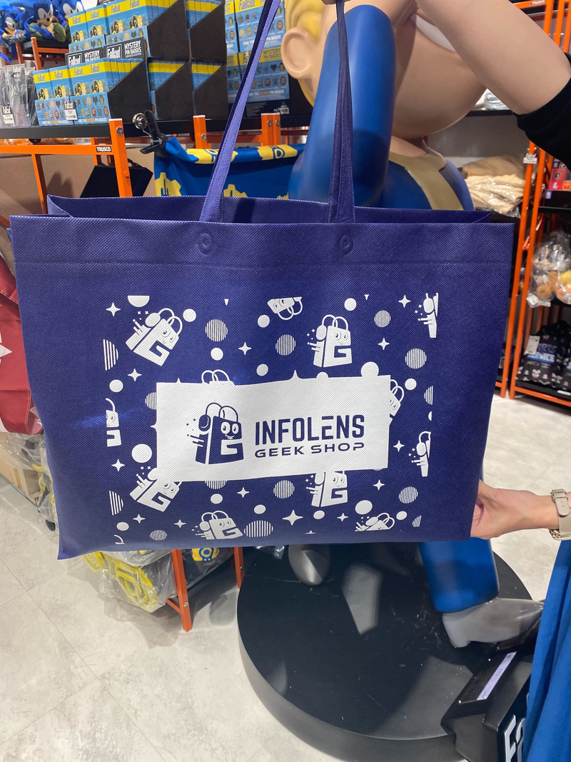 こちらは新しいショッパー