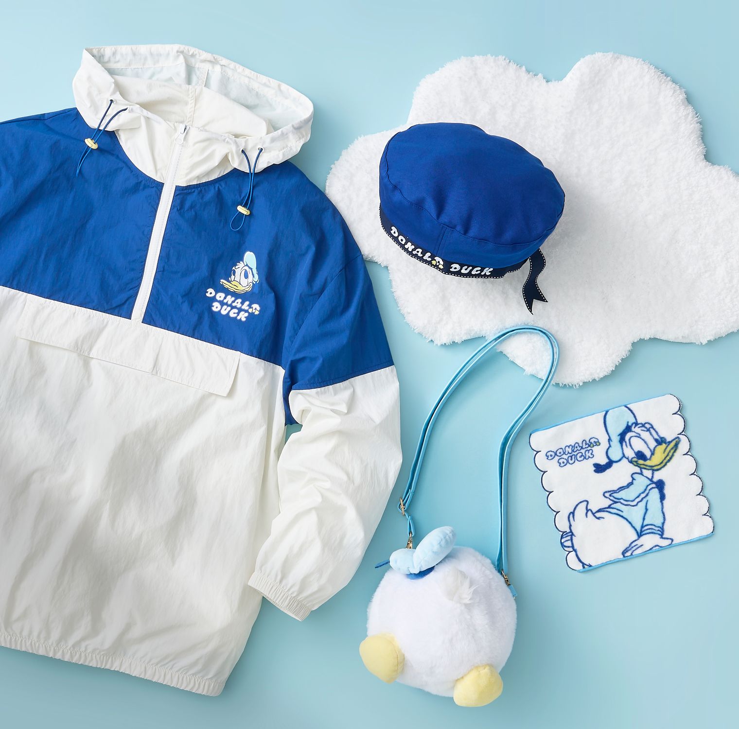 ブルゾン（8,800円）/ベレー帽（4,000円）/マルチポシェット（3,300円）/ミニタオル（900円）イメージ