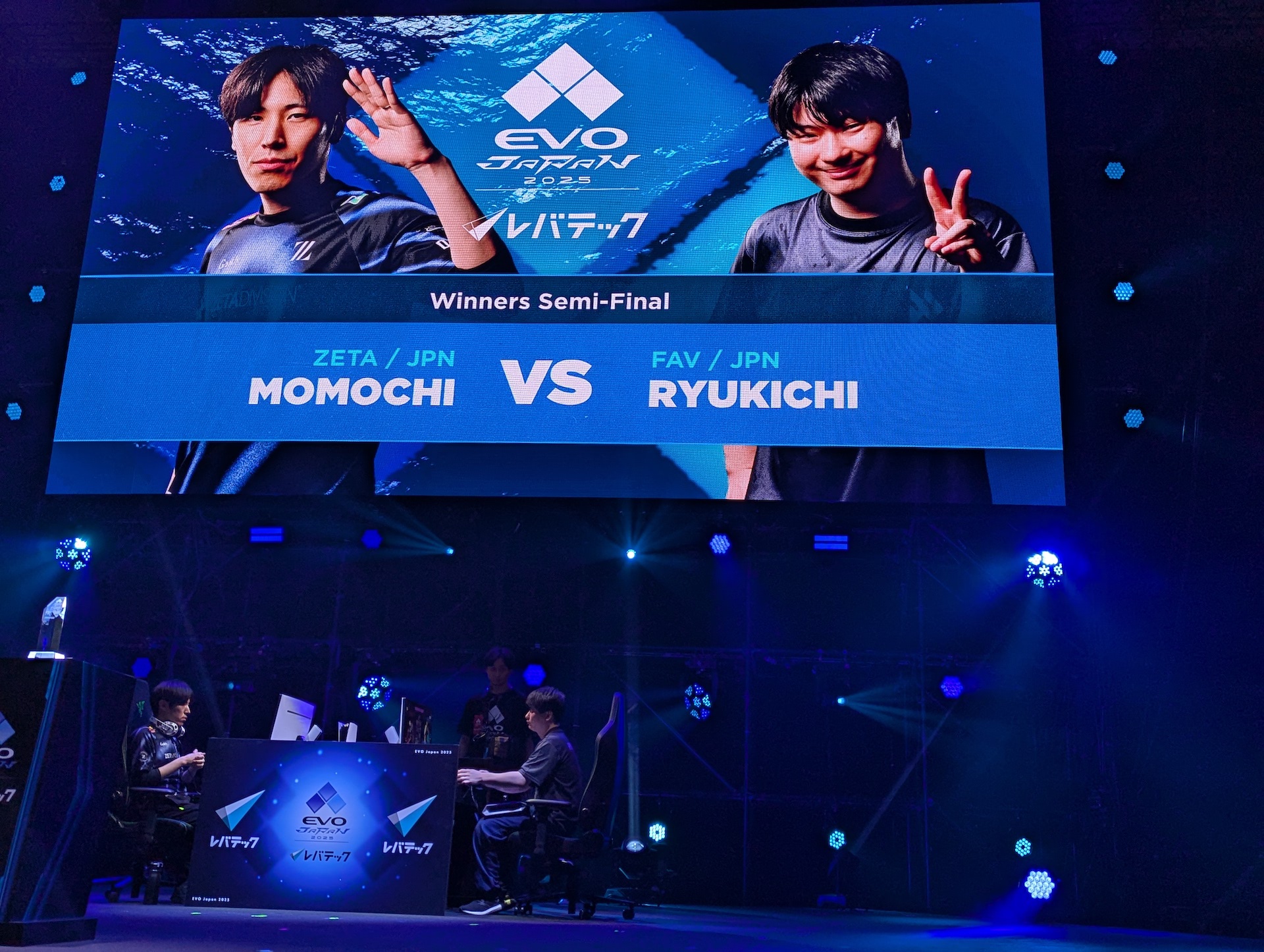 Winners1回戦はももち選手とりゅうきち選手の1戦、ここはりゅうきち選手が勝利し、Winners Finalにコマを進めた