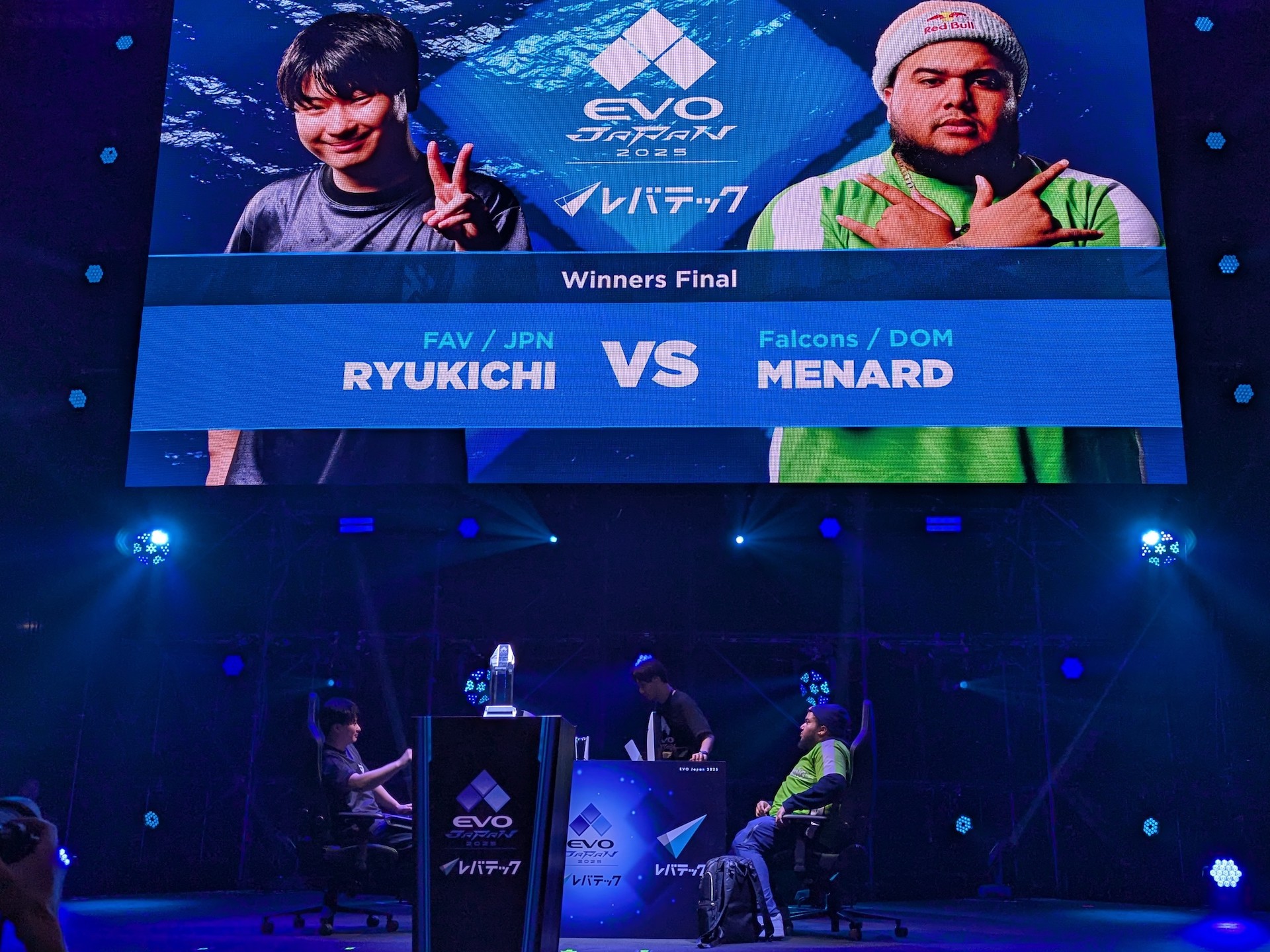 Winners Finalは、りゅうきち選手とMenaRD選手の1戦。りゅうきち選手にとっては1年前にも負けた相手、MenaRD選手にとっても苦手とする相手だったが……