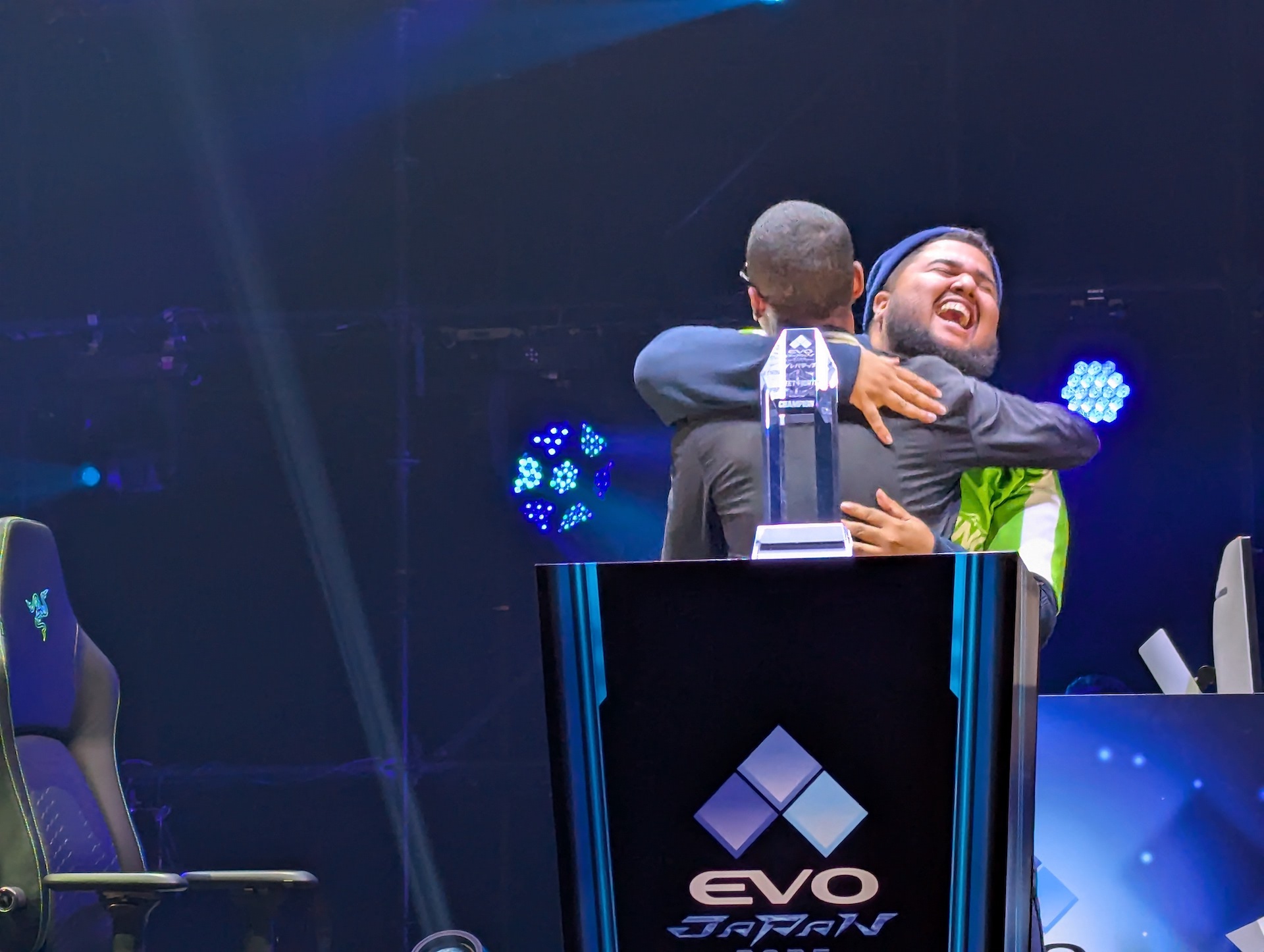 優勝が決まった直後のMenaRD選手の様子