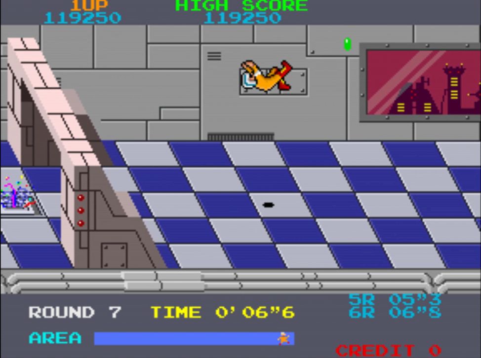 ゲートを跳び越えると5000点のボーナス。いずれも簡単そうに見えるかもしれないが、いざやってみると意外に難しい