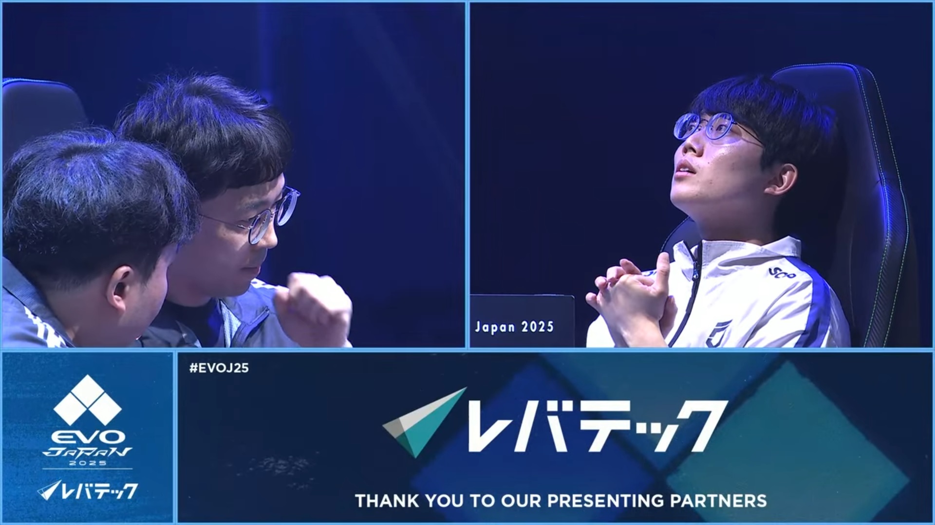 長い間EVOでの戴冠経験から遠ざかっているKnee選手。圧倒的なオフェンス能力で食らいつくMulgold選手にリセットへ王手をかけられ、大ピンチか!? 対策・長期戦に強いというKnee選手がここで珍しくコーチングを要請しているのも不穏な空気が感じられた