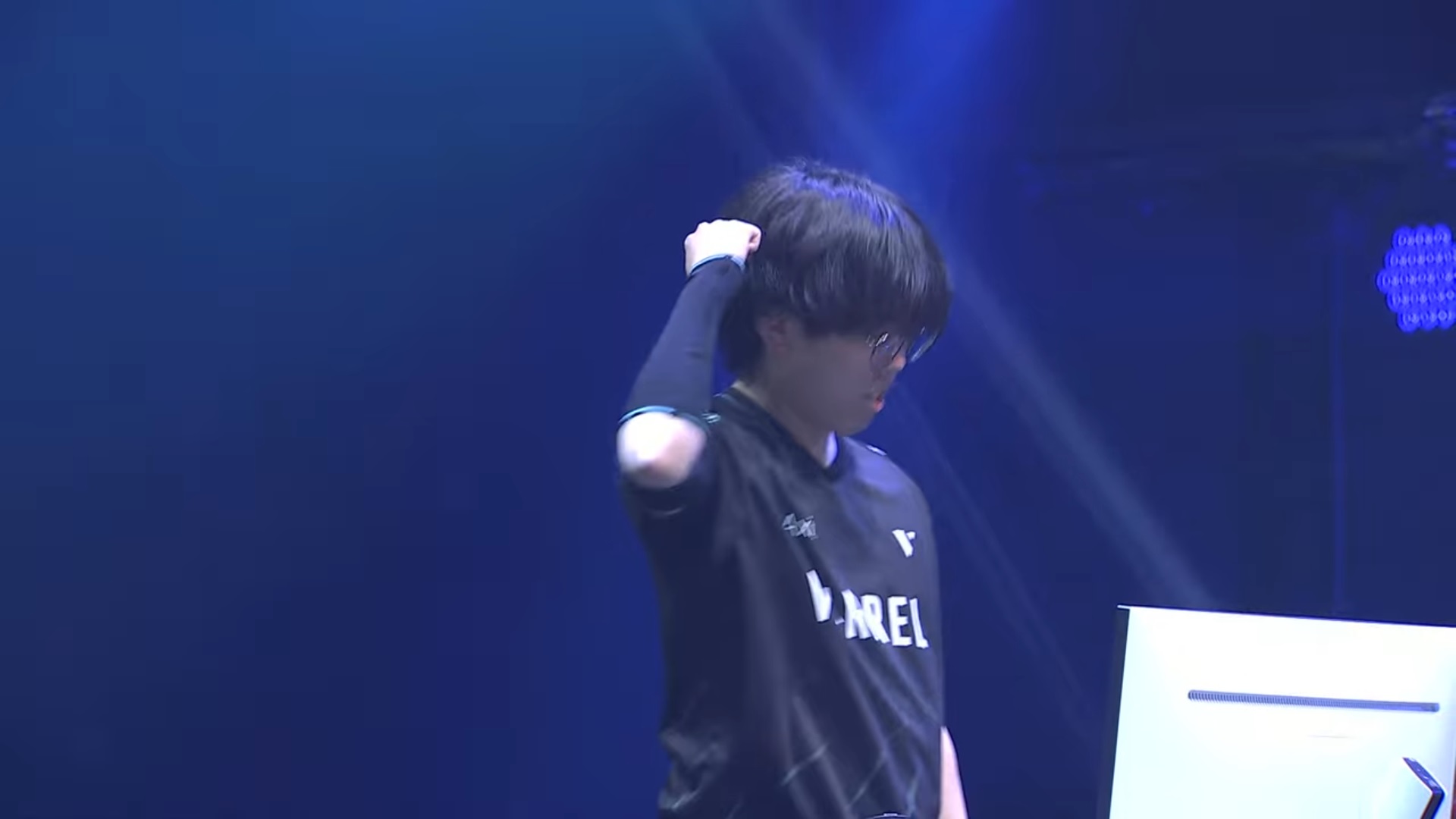 まるで教科書のようなザフィーナ対策を披露したPINYA選手は勝利した際ガッツポーズ。本人曰くザフィーナは苦手キャラだったようだが、まるでウソではないかと思うぐらいの快勝だった