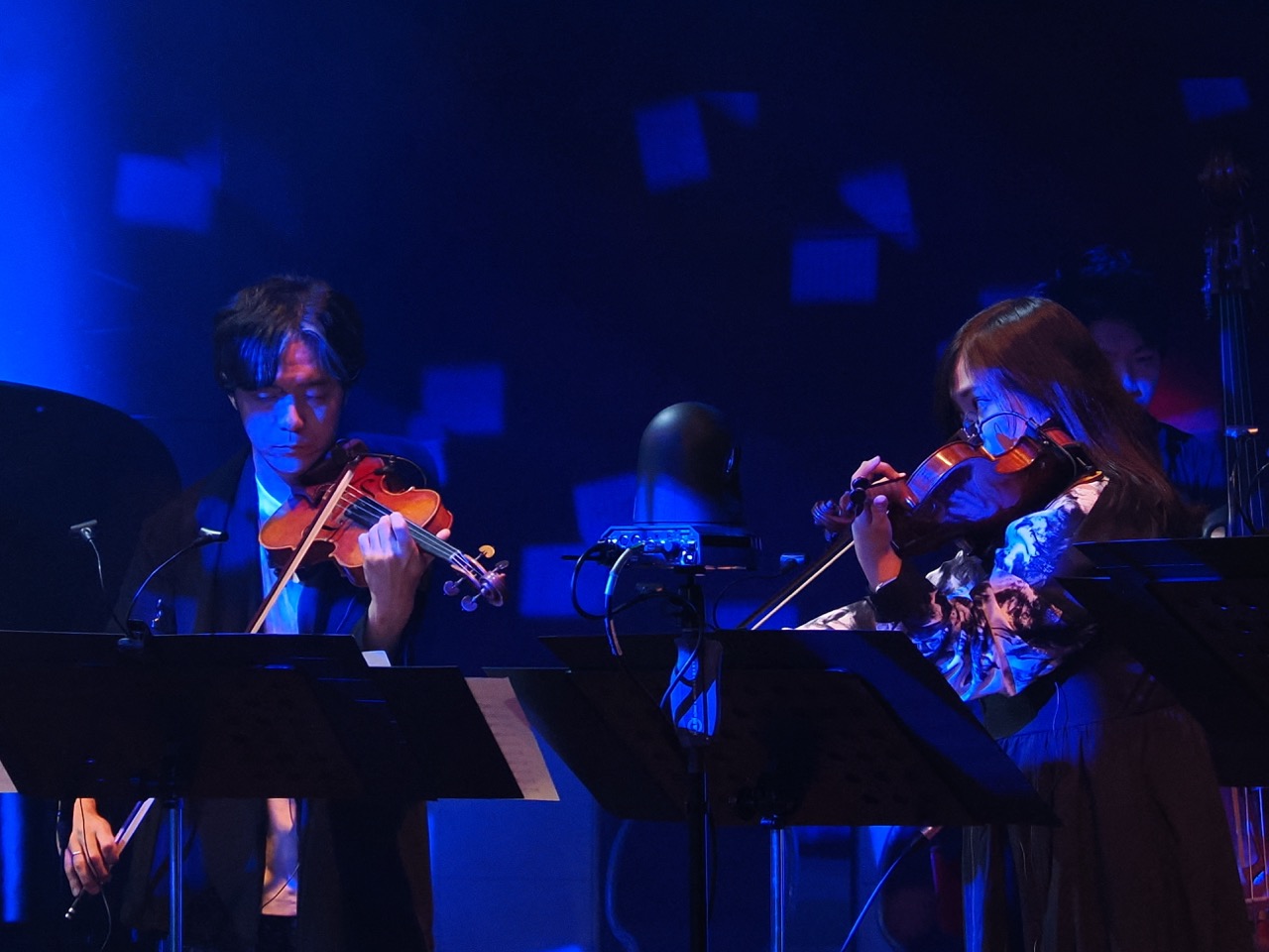 エンディングは「FINAL FANTASY V」から「ビッグブリッヂの死闘」、「FINAL FANTASY III」から「悠久の風」