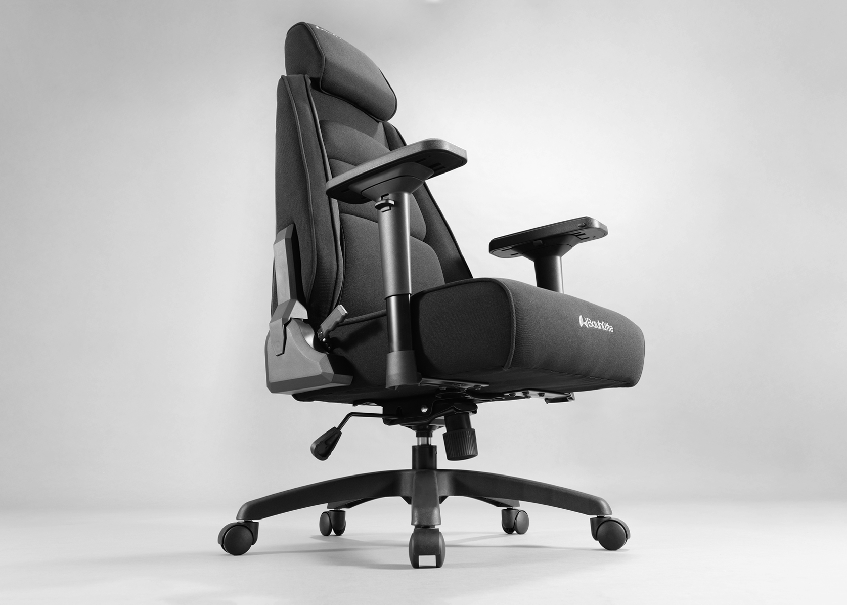 「ゲーミングチェア G-590」イメージ