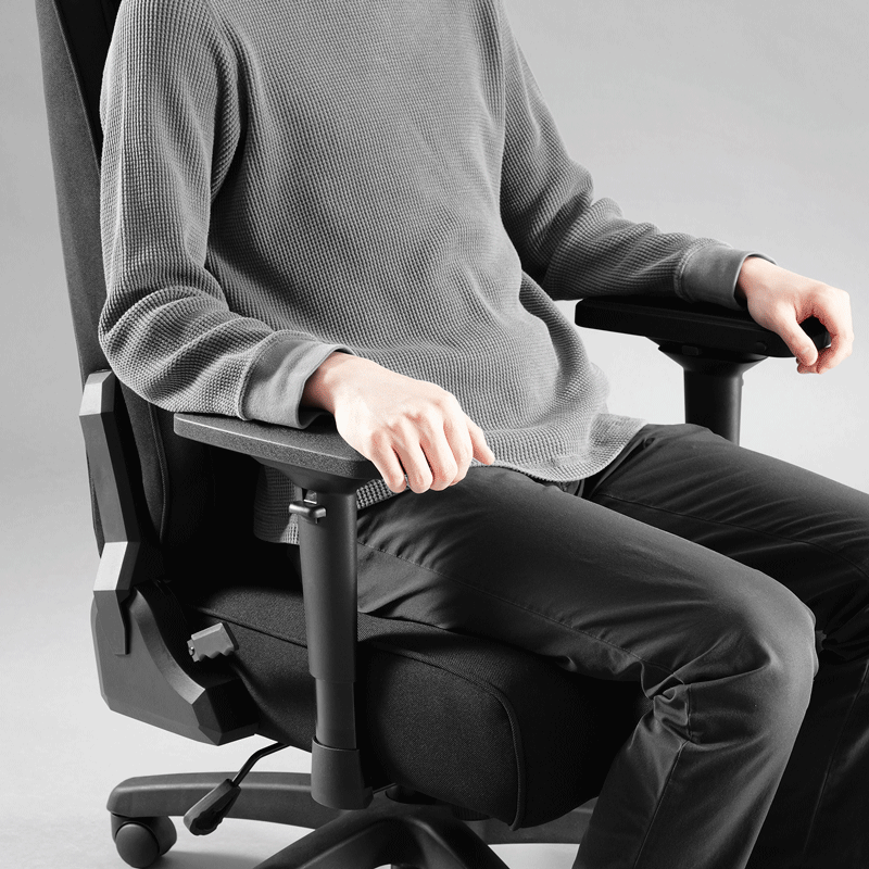 ロッキング：ゆりかごのようにシートを傾けることができる、オン/オフ切替式のロッキング機能を搭載