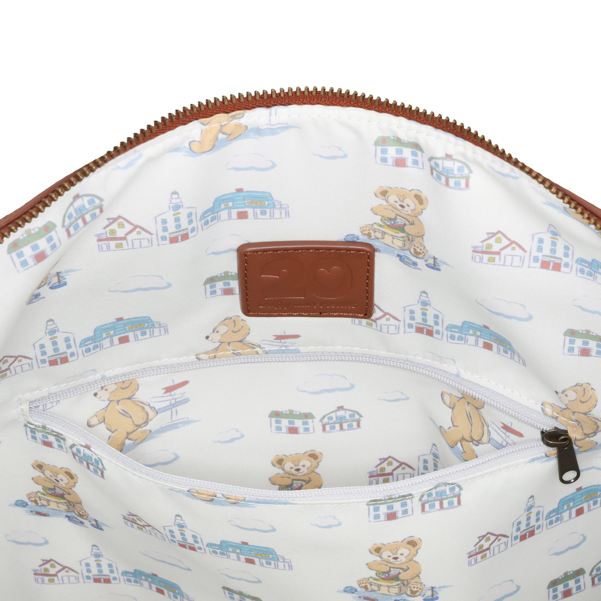 内側にもお出かけダッフィーがプリントされている