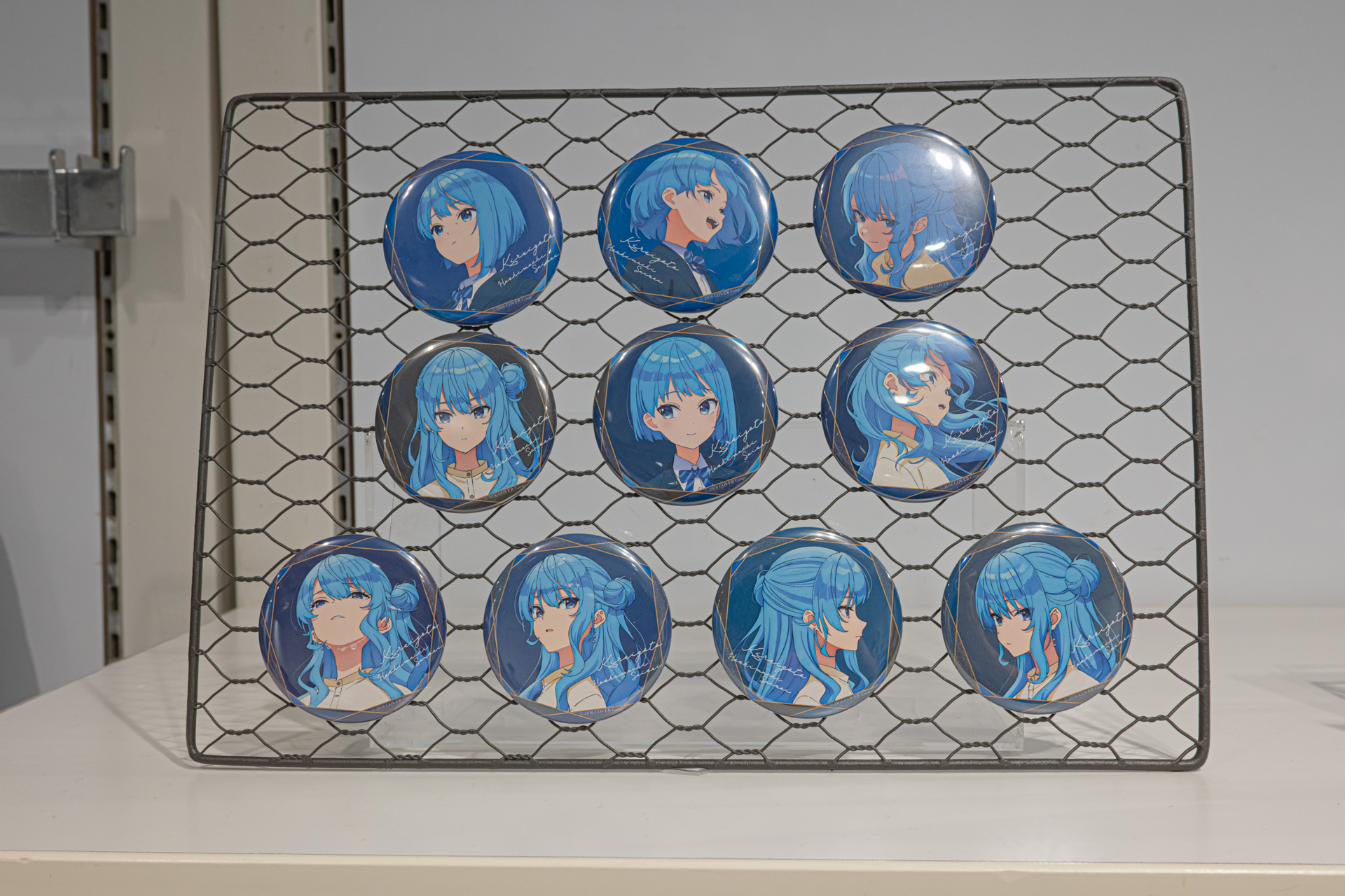 「綺麗事」MV公開記念グッズはイベントの巡回終了後、オンラインストア販売（ONLINE PARCO、CloverWorks Shop楽天市場店、Amazon CloverWorks Shopほか）での展開が予定されている