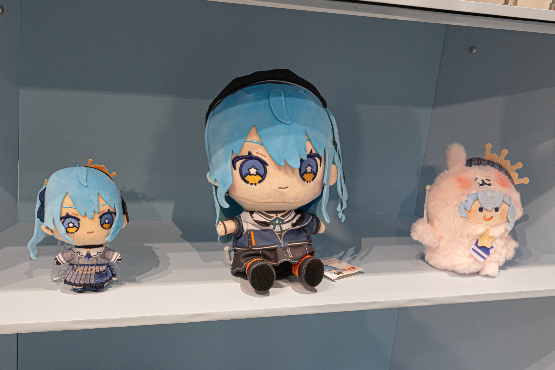 「綺麗事」MV公開記念グッズはイベントの巡回終了後、オンラインストア販売（ONLINE PARCO、CloverWorks Shop楽天市場店、Amazon CloverWorks Shopほか）での展開が予定されている