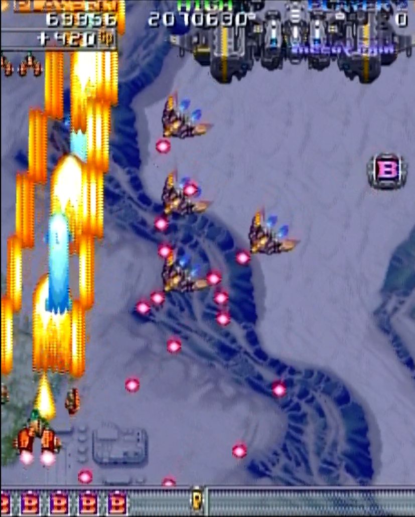 状況に応じて、ショットとレーザーをタイミングよく切り替えつつ、敵を倒すパターンを作るのがとにかく楽しい