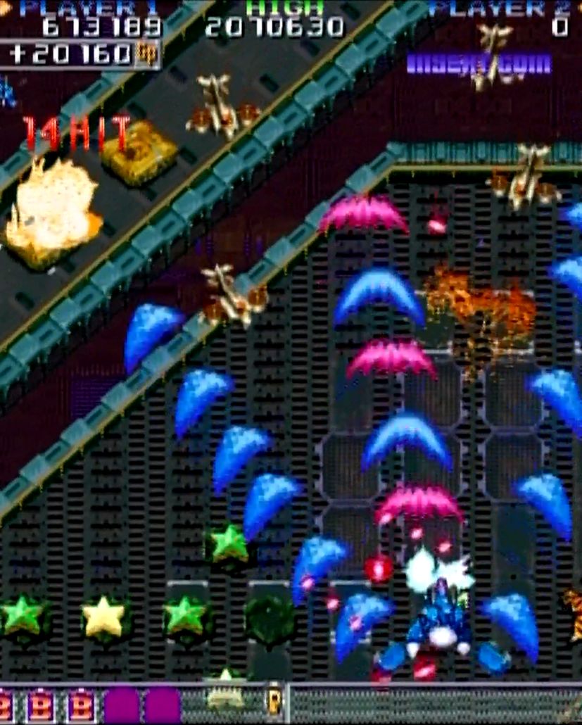 状況に応じて、ショットとレーザーをタイミングよく切り替えつつ、敵を倒すパターンを作るのがとにかく楽しい