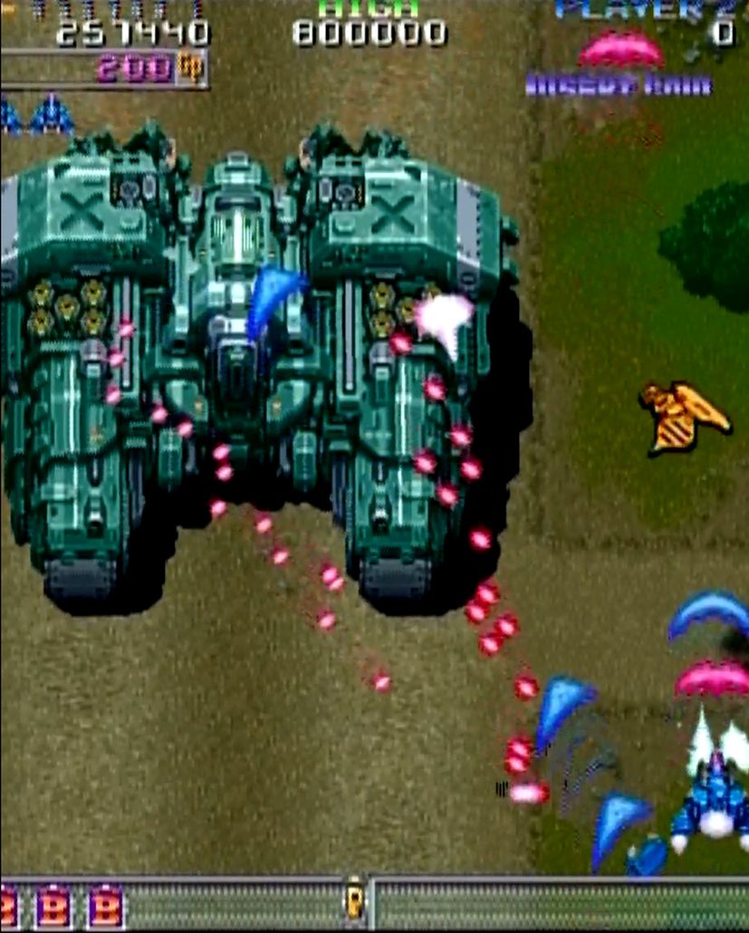 隠れキャラの「蜂」。ノーミスで取り続けると、最高10万点までアップする得点源だ