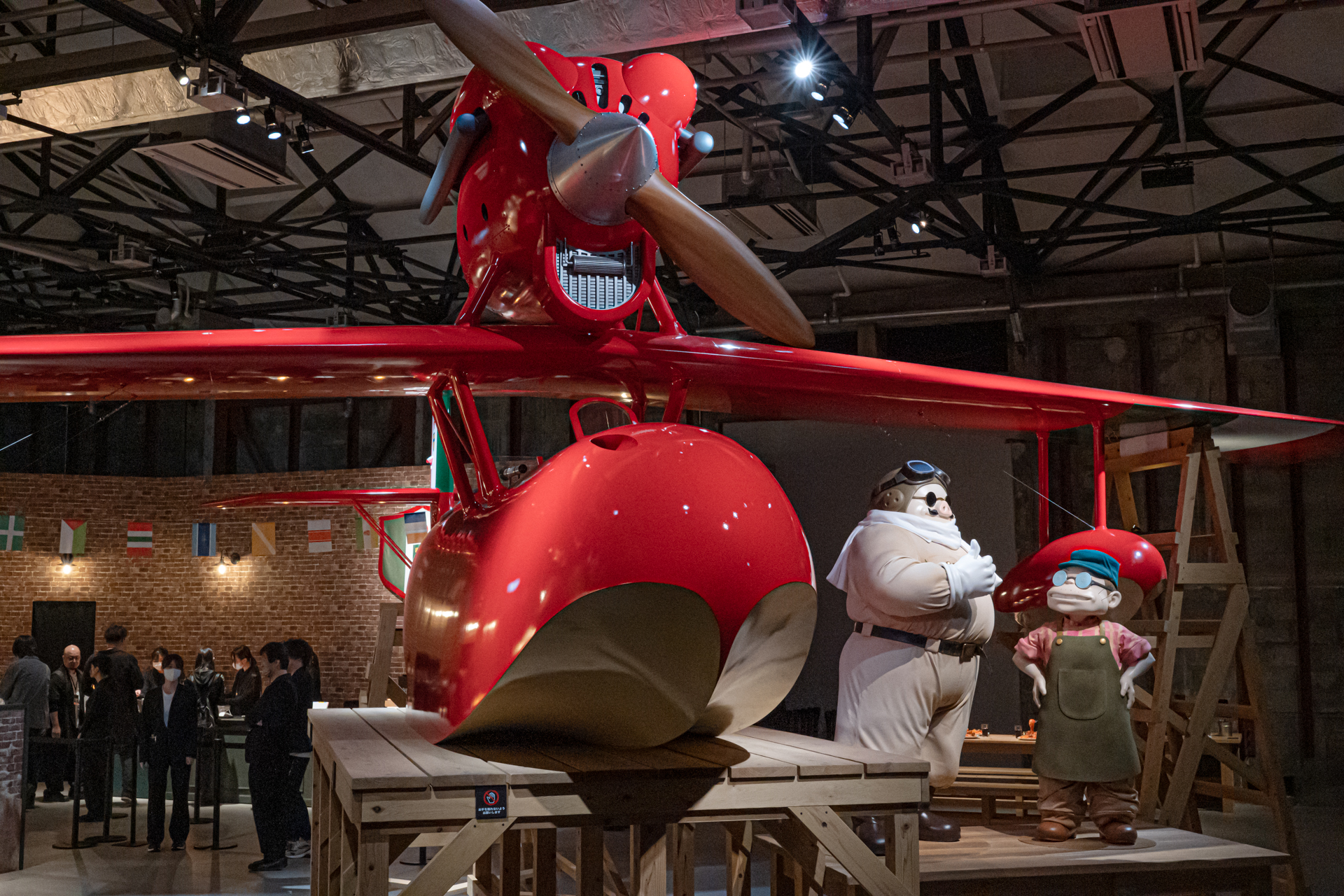 伊原弘氏が中心となって制作したサボイアS-21は、「紅の豚」の舞台となっている1920年代に実在した技術が用いられているとのこと