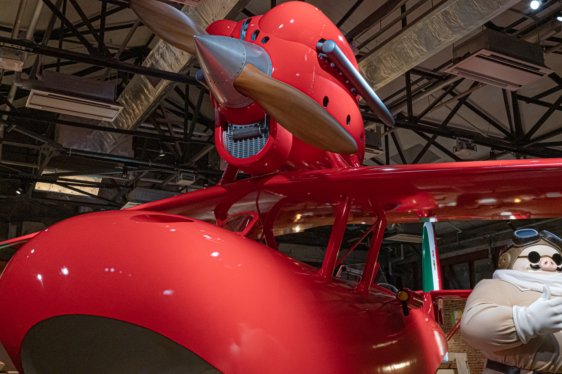 伊原弘氏が中心となって制作したサボイアS-21は、「紅の豚」の舞台となっている1920年代に実在した技術が用いられているとのこと