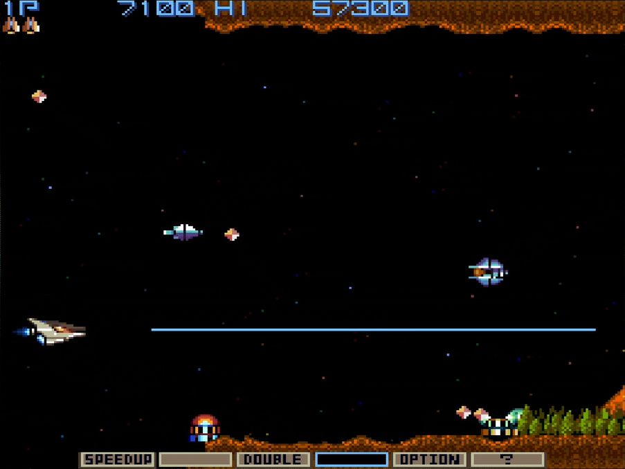 4個目のパワーアップは、連射はできないがザコ敵を貫通する強力な性能を誇る「レーザー」