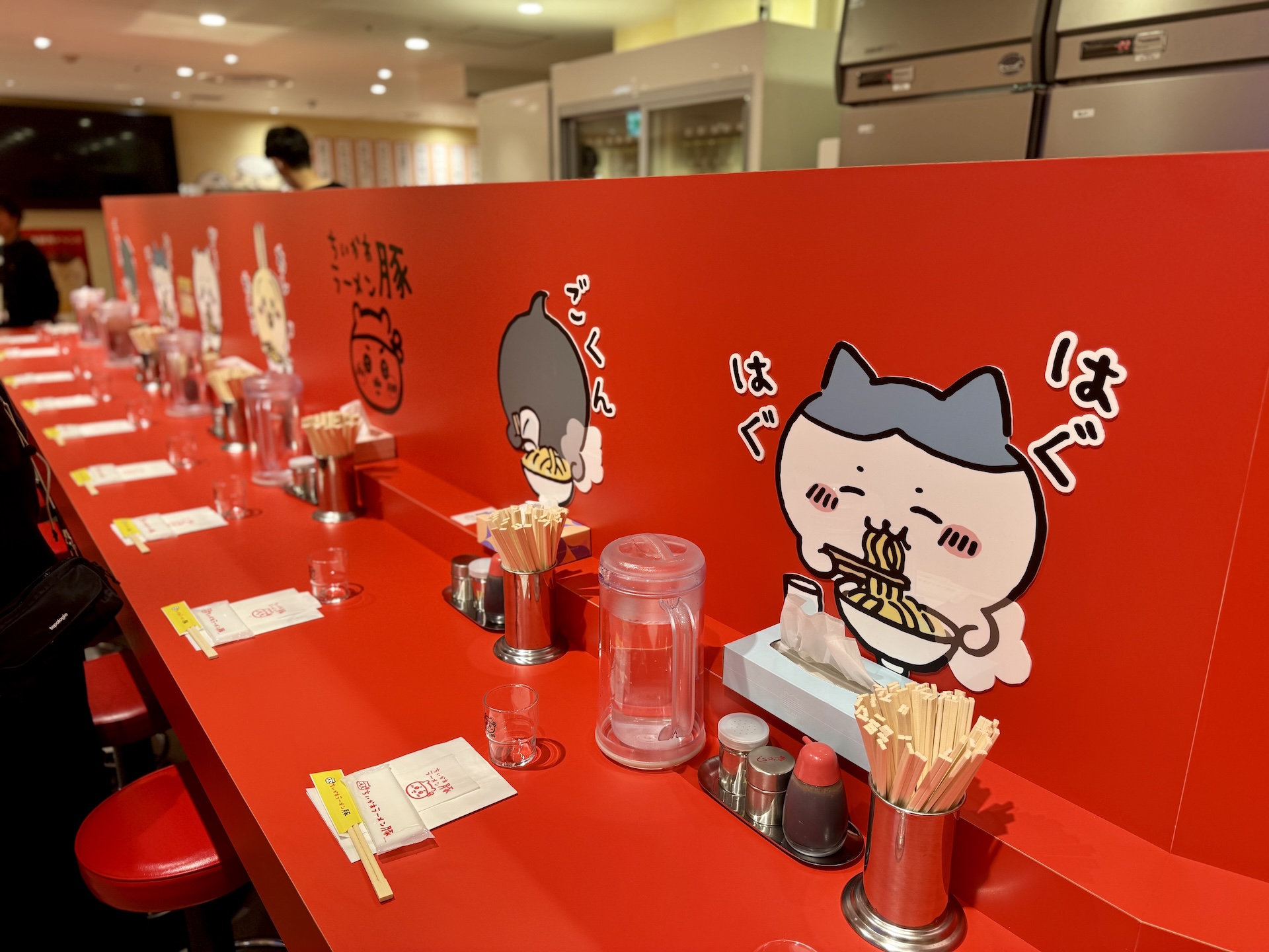 カウンターにもちいかわたちの装飾