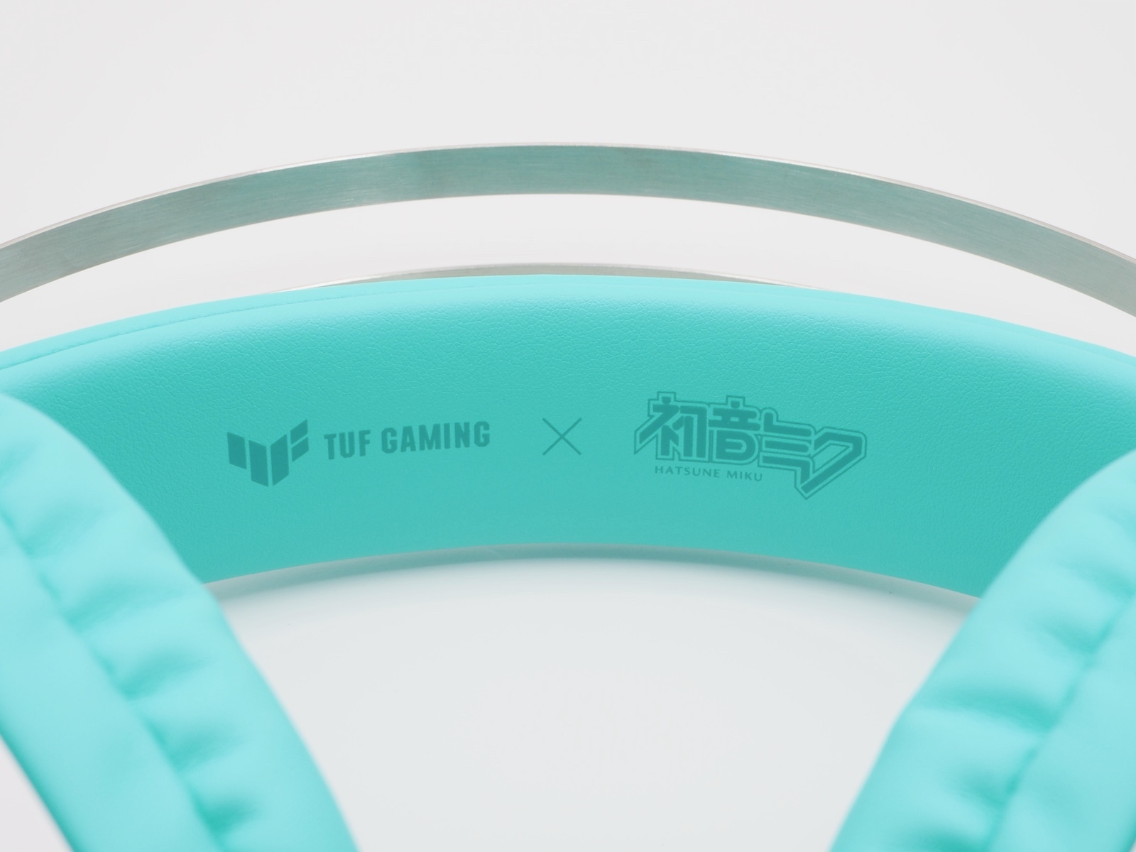 コラボロゴもしっかりとプリントされている