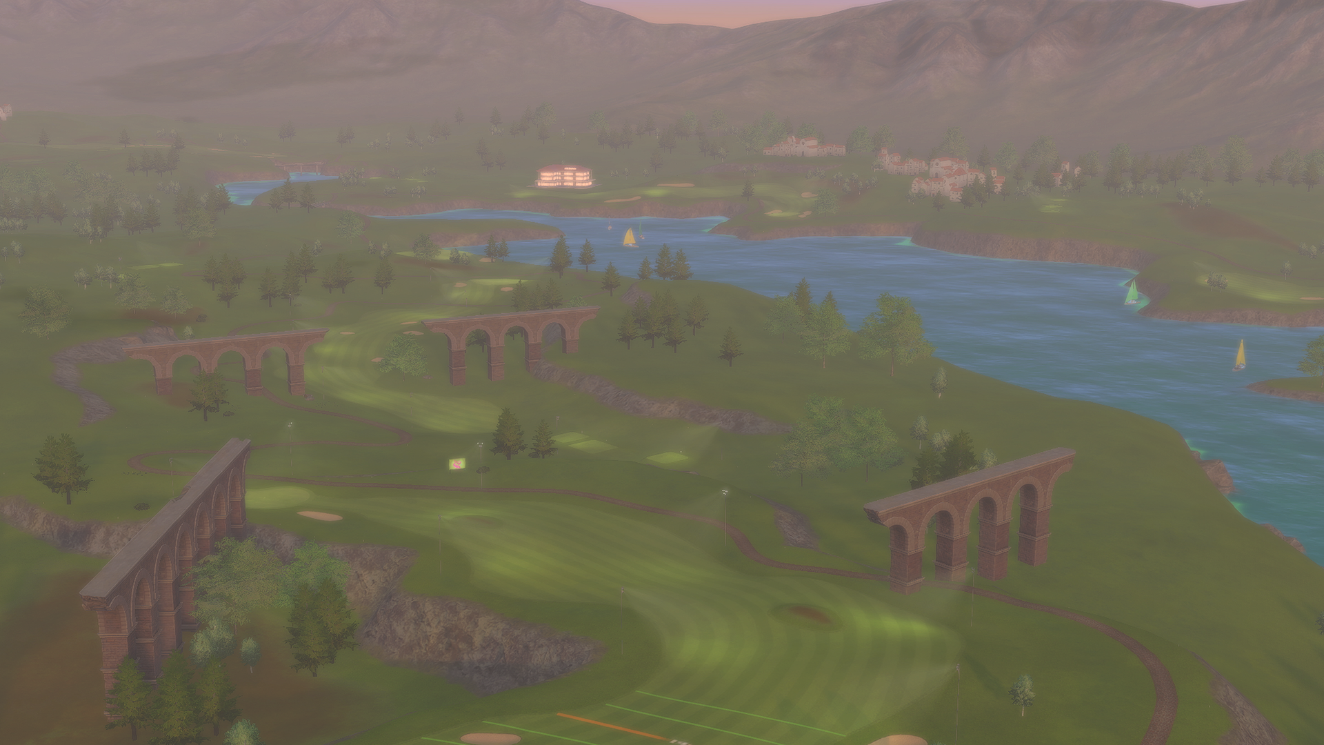 川沿いリバーサイドの美しい大自然の中でゴルフが満喫できるコース「リバーサイドリゾート」は夕方の景色も壮観だ